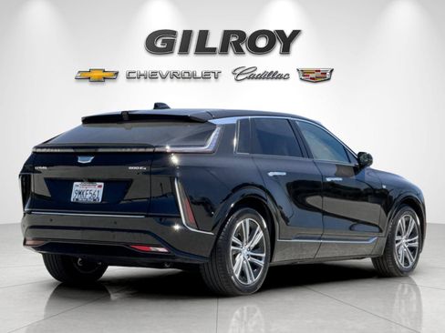 Used 2024 Cadillac Lyriq Luxury w/ LPO, Floor Liner Package AWD/4WD image 3