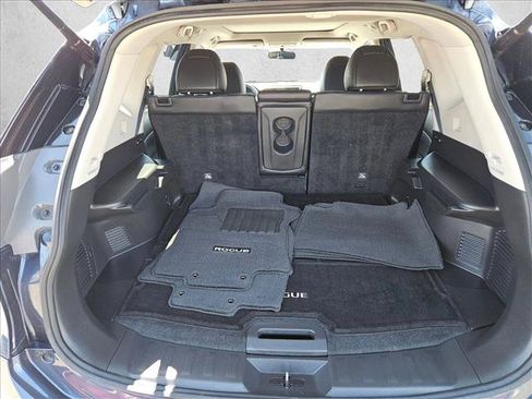 Used 2015 Nissan Rogue SL w/ SL Premium Package FWD image 6