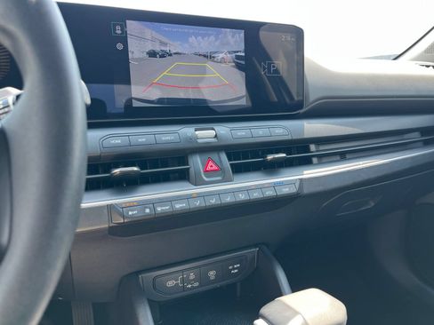Used 2025 Kia K4 FWD image 16