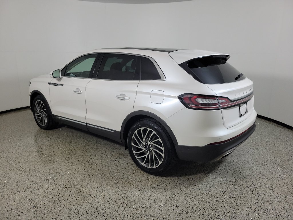 Used 2019 Lincoln Nautilus Reserve FWD image 3