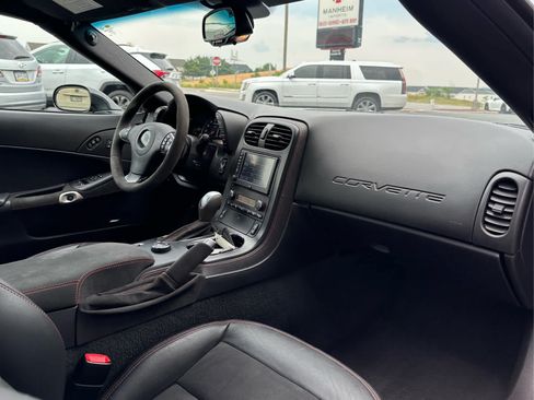 Used 2012 Chevrolet Corvette Coupe w/ 3LT Preferred Equipment Group RWD image 9