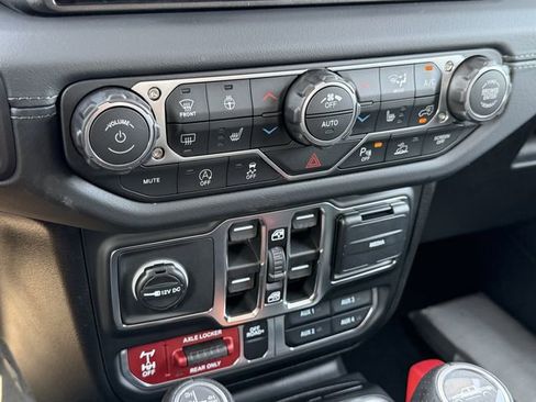 New 2026 Jeep Gladiator Mojave AWD/4WD image 23