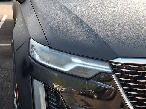 Used 2023 Cadillac XT6 Premium Luxury w/ Technology Package AWD/4WD image 7