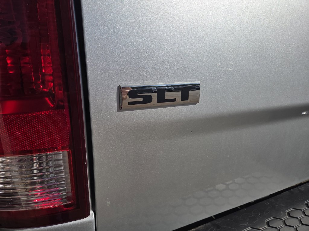Used 2017 RAM 2500 SLT AWD/4WD image 3