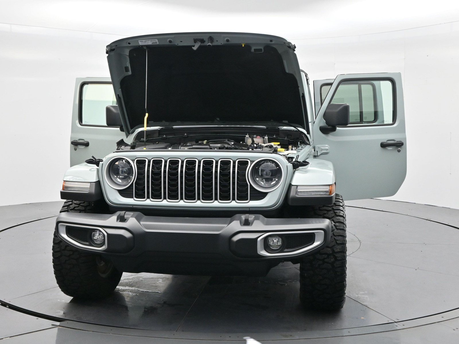 Used 2024 Jeep Wrangler Unlimited Sahara w/ Safety Group AWD/4WD image 34