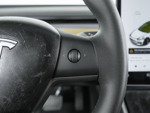 Used 2020 Tesla Model 3 Standard Range Plus image 34