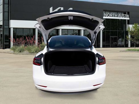 Used 2022 Tesla Model 3 Long Range image 26