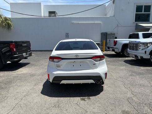 Used 2022 Toyota Corolla SE FWD image 5