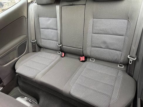 Used 2012 Volkswagen Golf TDI image 26