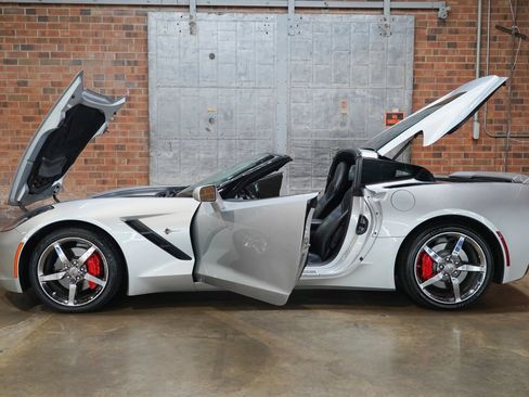 Used 2014 Chevrolet Corvette Stingray Coupe w/ 3LT Preferred Equipment Group RWD image 26