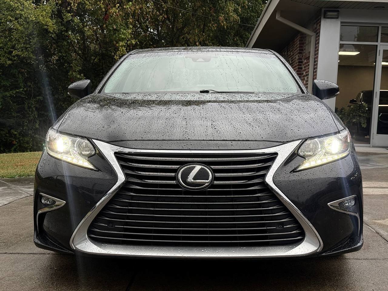 Used 2017 Lexus ES 350 w/ Navigation System Package FWD image 9