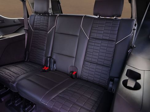 Used 2024 Cadillac Escalade Sport Platinum AWD/4WD image 25