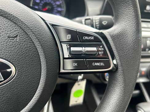 Used 2021 Kia Forte LXS FWD image 22