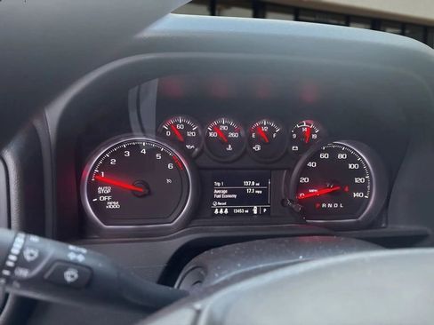 Used 2024 Chevrolet Silverado 1500 Custom Trail Boss w/ Dark Appearance Package image 30