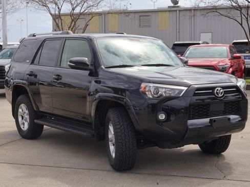 Used 2024 Toyota 4Runner SR5 Premium image 23
