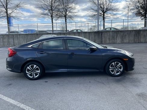 Used 2017 Honda Civic LX image 9