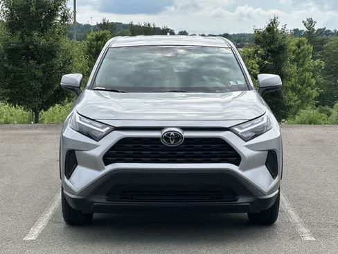 Used 2023 Toyota RAV4 LE AWD/4WD image 27
