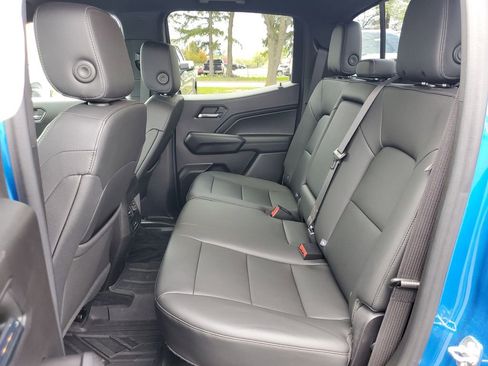 Used 2023 Chevrolet Colorado LT w/ LT Convenience Package III AWD/4WD image 26