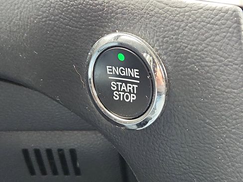 Used 2024 Ford Edge SEL w/ Convenience Package AWD/4WD image 22