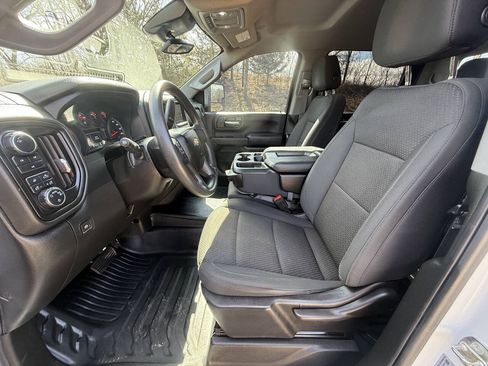 Used 2024 Chevrolet Silverado 2500 W/T AWD/4WD image 9