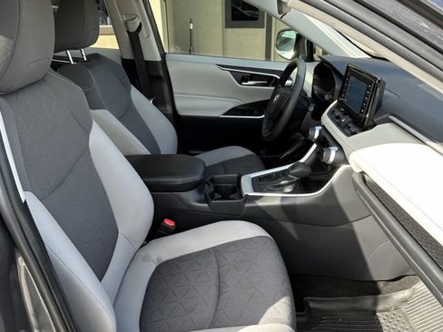 Used 2019 Toyota RAV4 XLE image 20