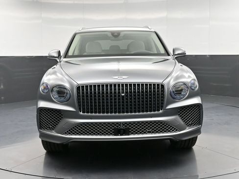 New 2025 Bentley Bentayga image 11