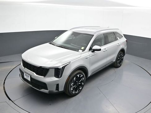 New 2026 Kia Sorento EX AWD/4WD image 35