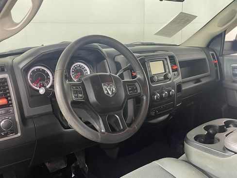 Used 2018 RAM 3500 Tradesman w/ Chrome Appearance Group RWD image 14