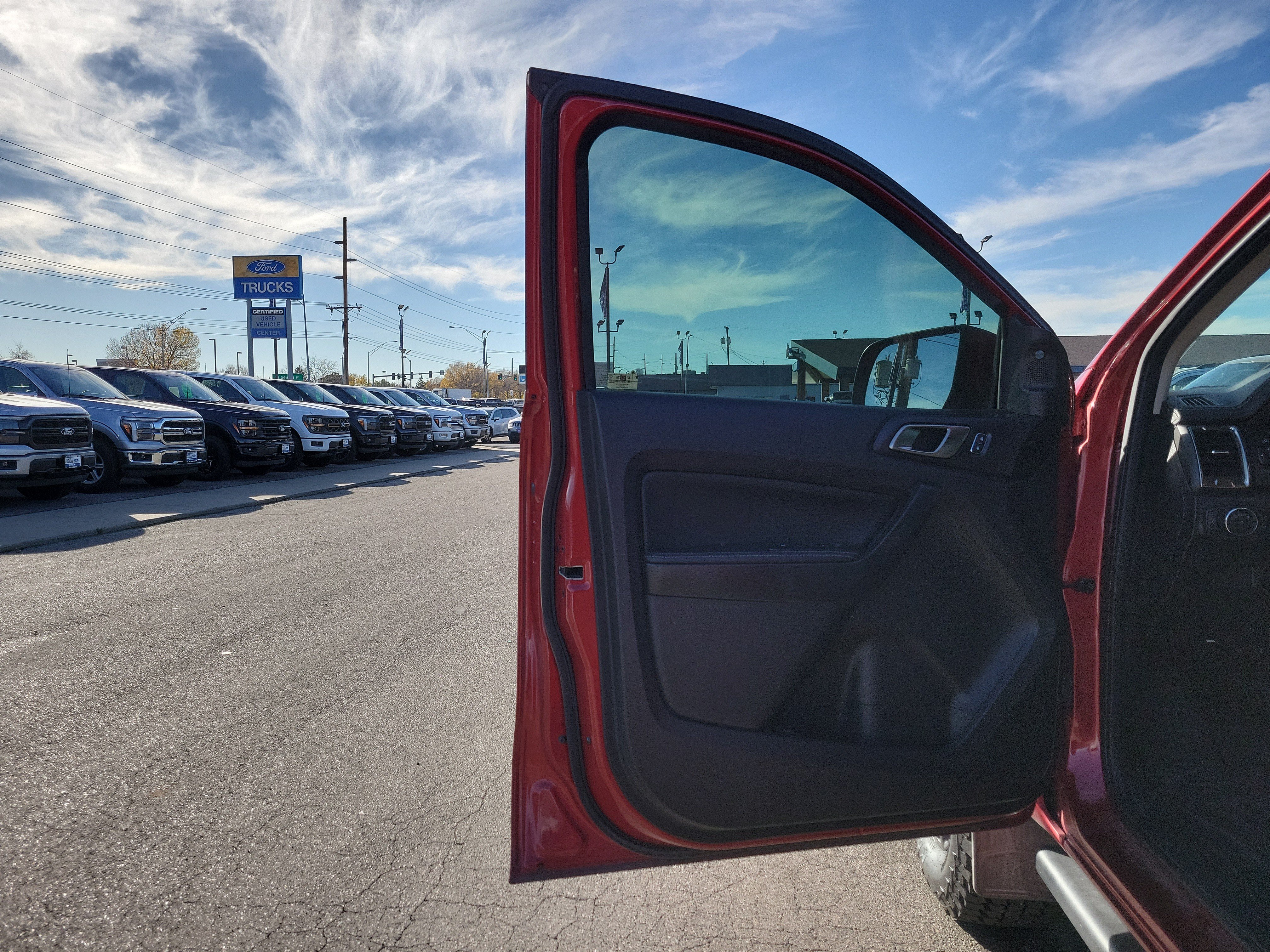 Used 2021 Ford Ranger Lariat w/ Tremor Off-Road Package AWD/4WD image 16