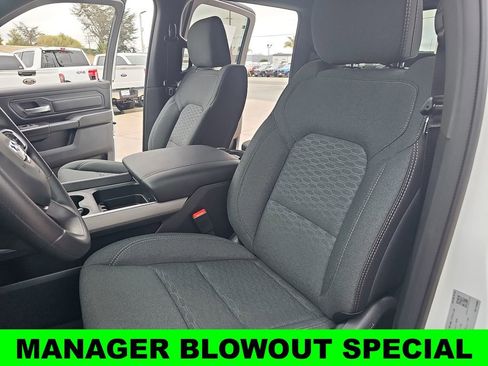 New 2026 RAM 1500 Express AWD/4WD image 17