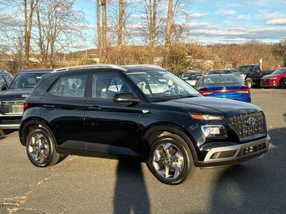 Used 2025 Hyundai Venue SEL