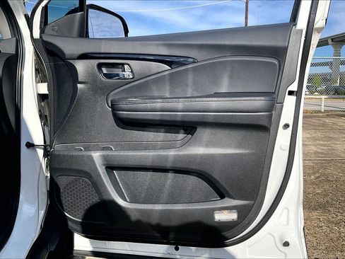 Used 2020 Honda Pilot Touring image 21