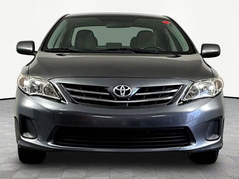 Used 2013 Toyota Corolla LE FWD image 2