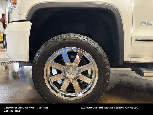 Used 2017 GMC Sierra 2500 Denali w/ Snow Plow Prep Package image 20