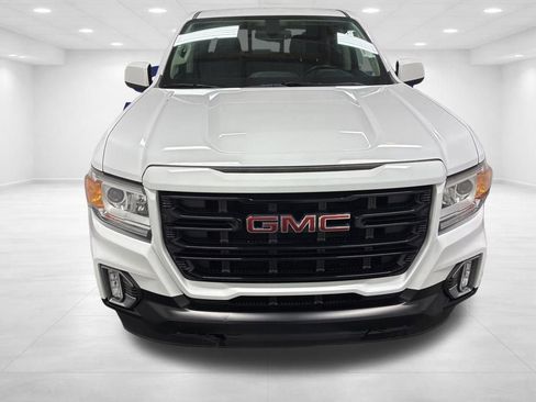 Used 2022 GMC Canyon Elevation image 2