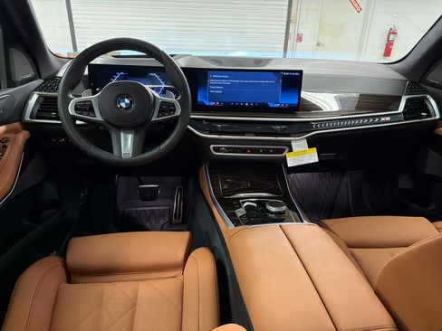 Used 2026 BMW X5 sDrive40i w/ M Sport Package RWD image 28