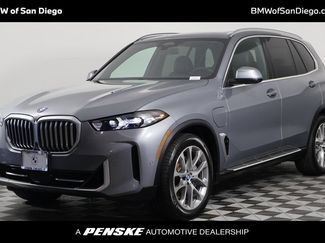 Used 2024 BMW X5 xDrive50e w/ Parking Assistance Package AWD/4WD video 1