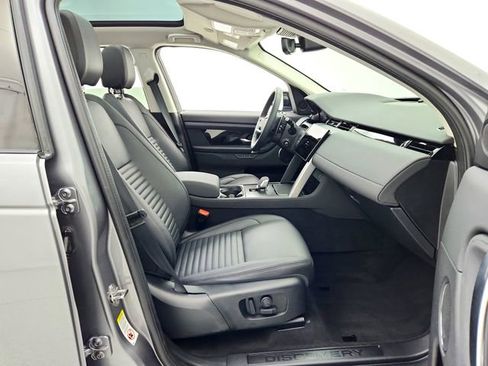 Used 2025 Land Rover Discovery Sport S image 14