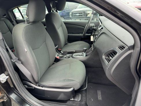 Used 2012 Chrysler 200 LX FWD image 14