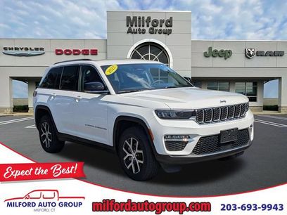 Certified 2023 Jeep Grand Cherokee Limited w/ Trailer Tow Prep Group (B)