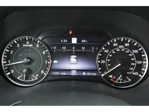 Used 2024 Nissan Armada Platinum w/ Captain's Chairs Package image 14