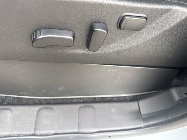 Used 2026 Nissan Frontier PRO-4X AWD/4WD image 17