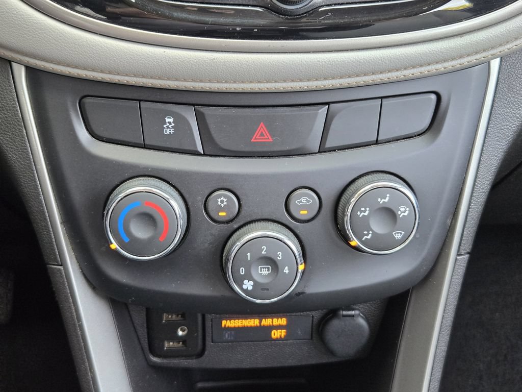 Used 2018 Chevrolet Trax LS FWD image 16