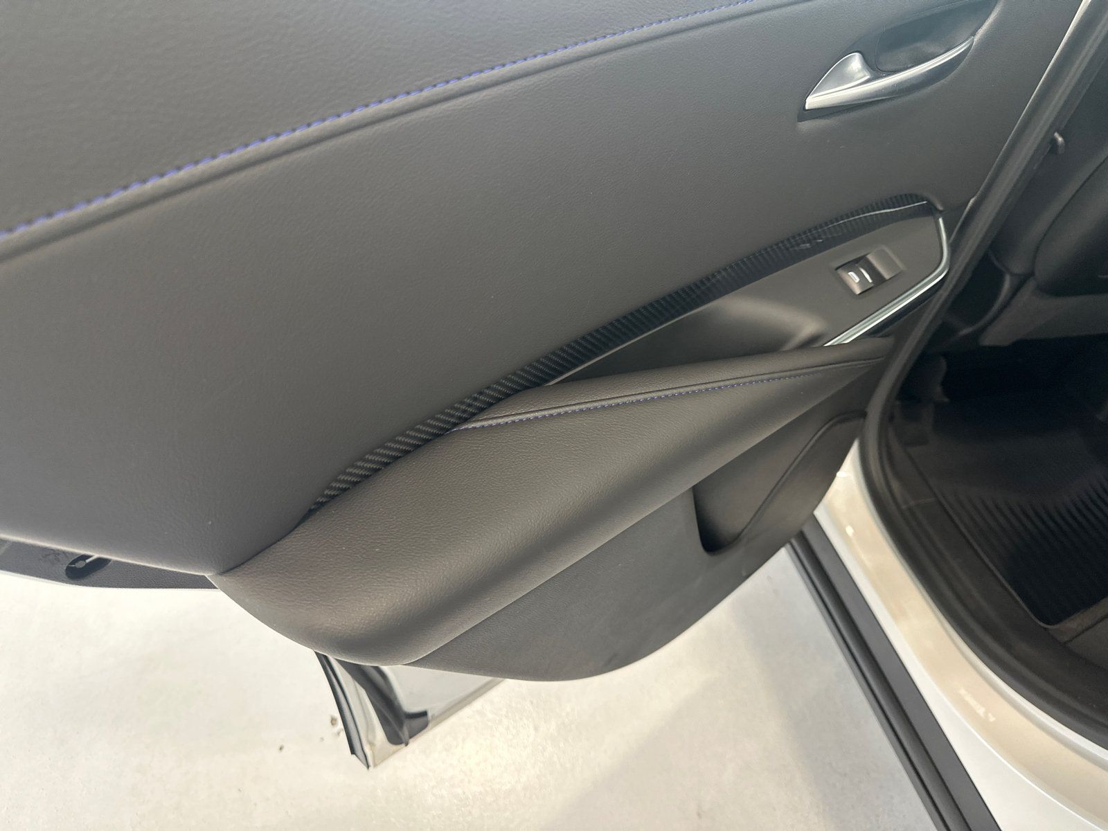 Used 2024 Cadillac XT4 Sport w/ LPO, Floor Liner Package AWD/4WD image 25