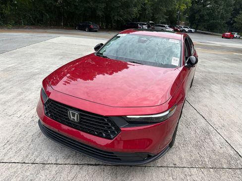 Used 2025 Honda Accord SE image 4