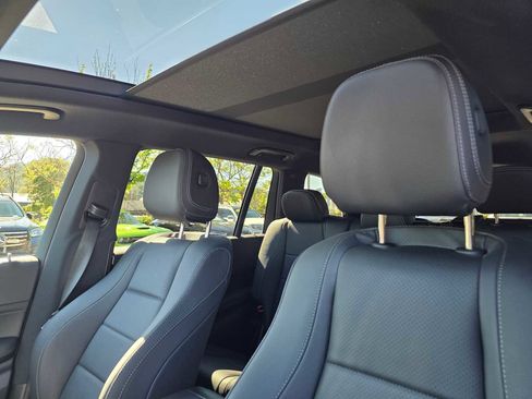 Used 2026 Mercedes-Benz GLS 450 4MATIC image 24