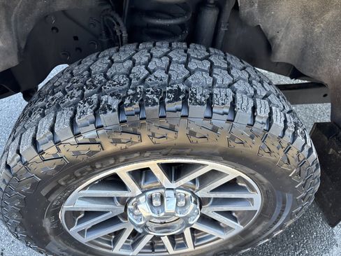 Used 2017 Ford F350 Lariat w/ Snow Plow Prep Package image 11