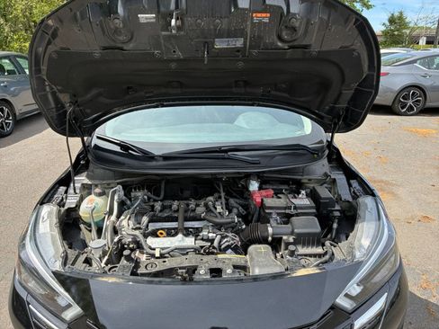 Used 2025 Nissan Versa SV image 30