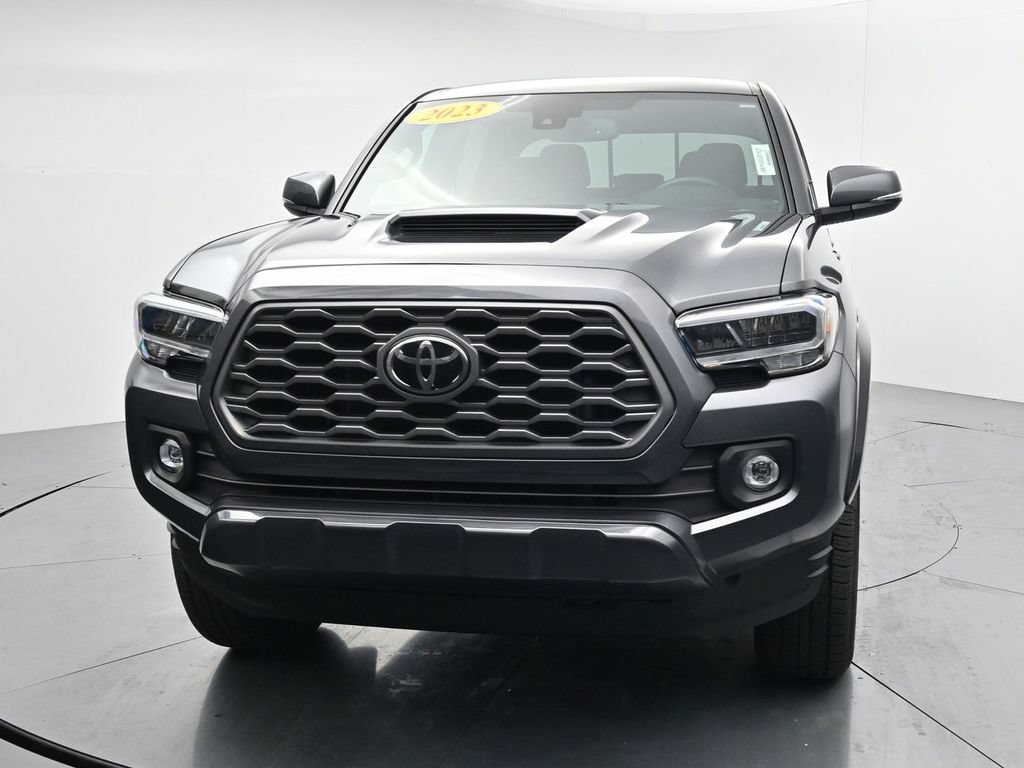 Used 2023 Toyota Tacoma TRD Sport AWD/4WD image 3