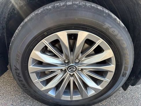Used 2025 MAZDA CX-90 3.3 Turbo w/ Preferred Package AWD/4WD image 14